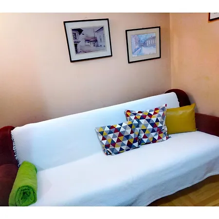Apartment Origami Nis